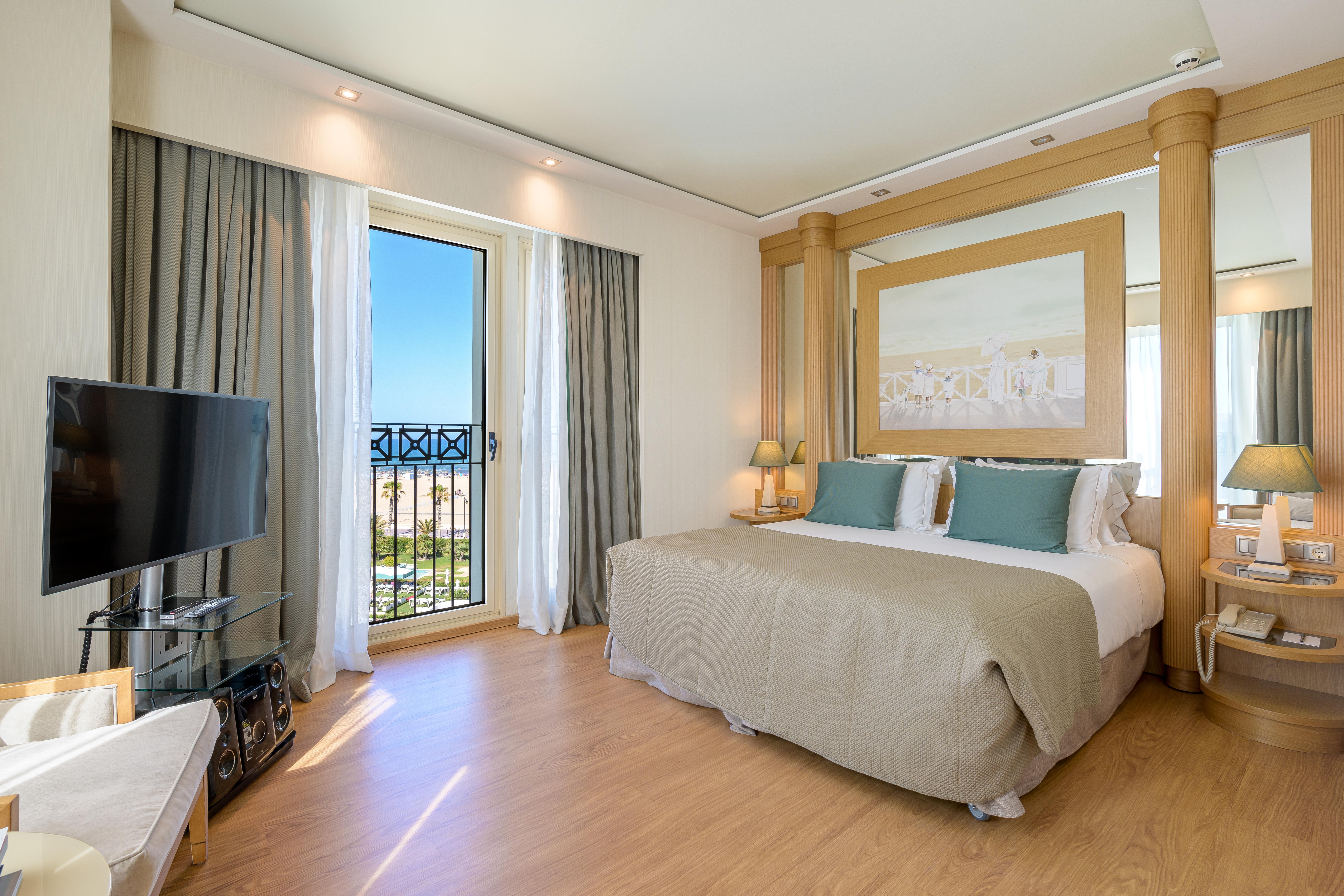 Las Arenas Balneario Resort Valencia Bagian luar foto Deluxe Room