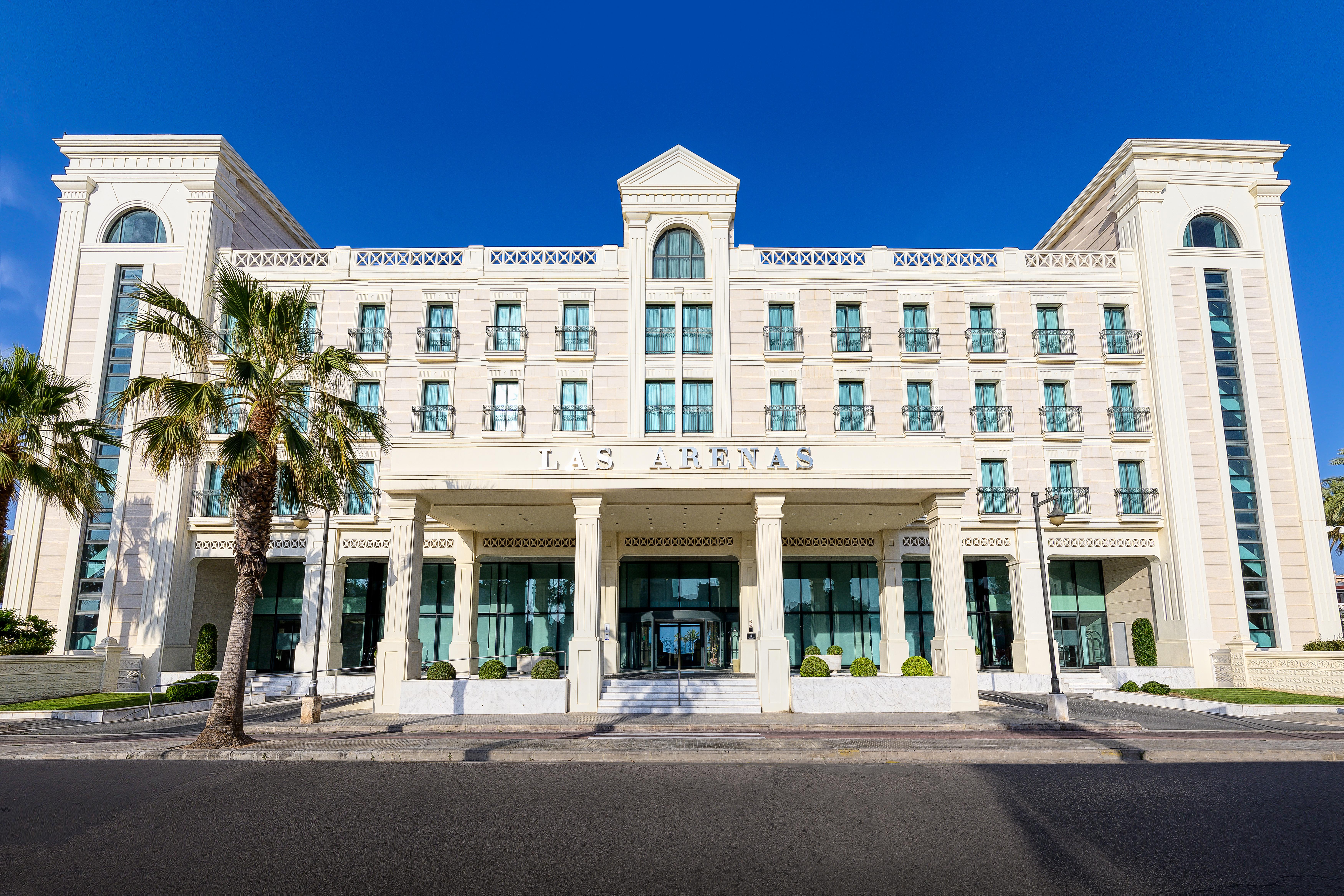 Las Arenas Balneario Resort Valencia Bagian luar foto The Le Royal Hotel