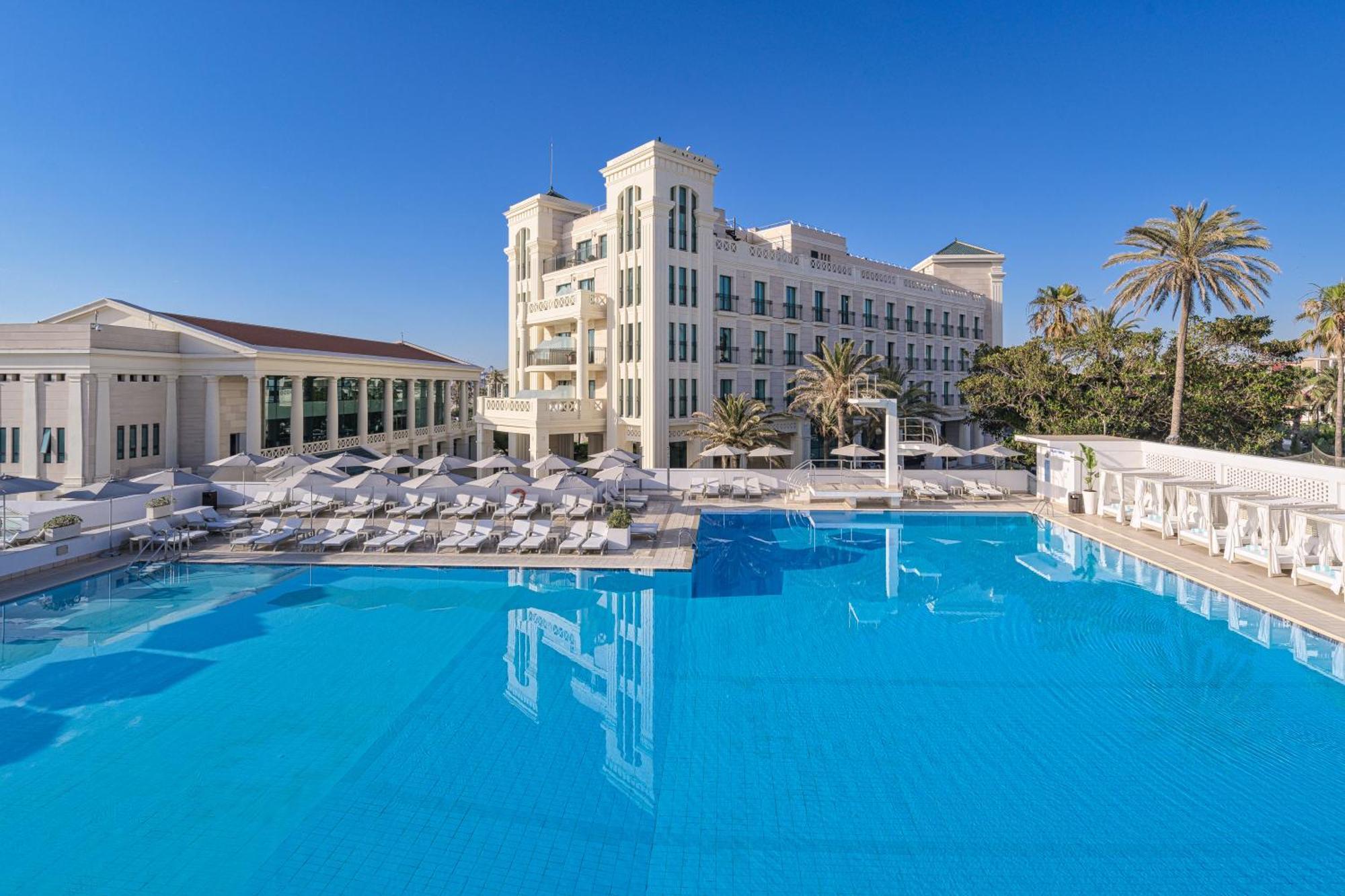 Las Arenas Balneario Resort Valencia Bagian luar foto Hotel