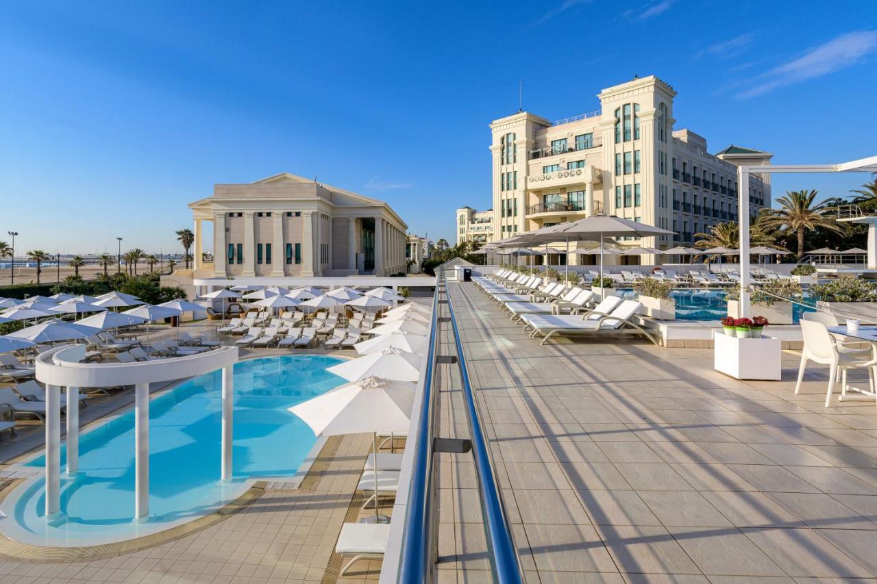 Las Arenas Balneario Resort Valencia Bagian luar foto The Westin Alexandria
