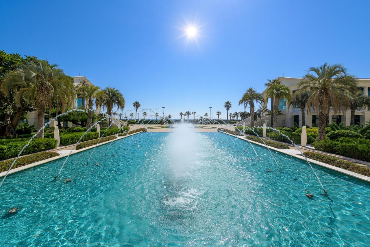 Las Arenas Balneario Resort Valencia Bagian luar foto Fountain at the Atlantis Paradise Island